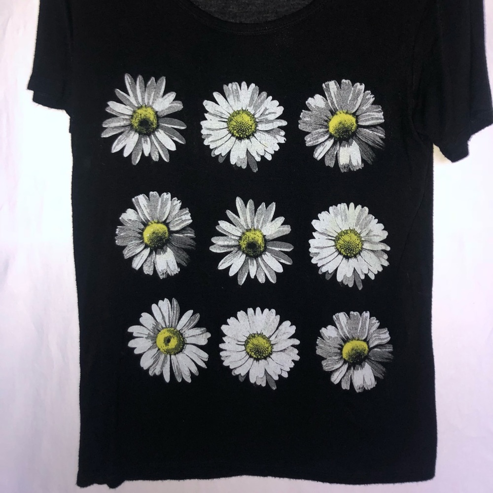 Daisy tee 🌼